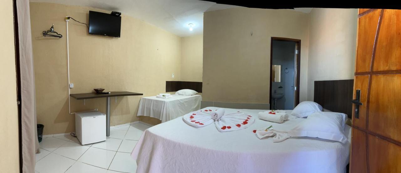 Hotel Pinto Martins Camocim Buitenkant foto